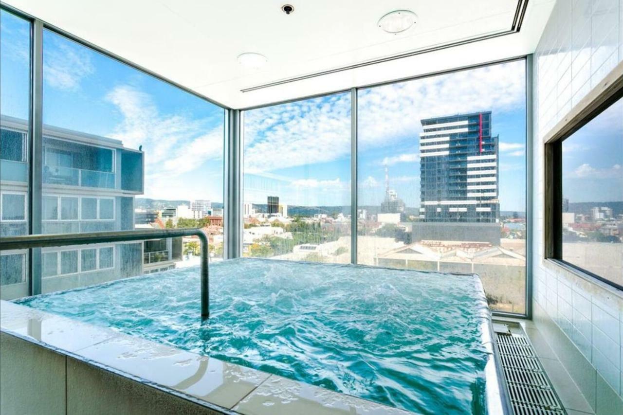 Hi 5 Stars Luxury City Apartment