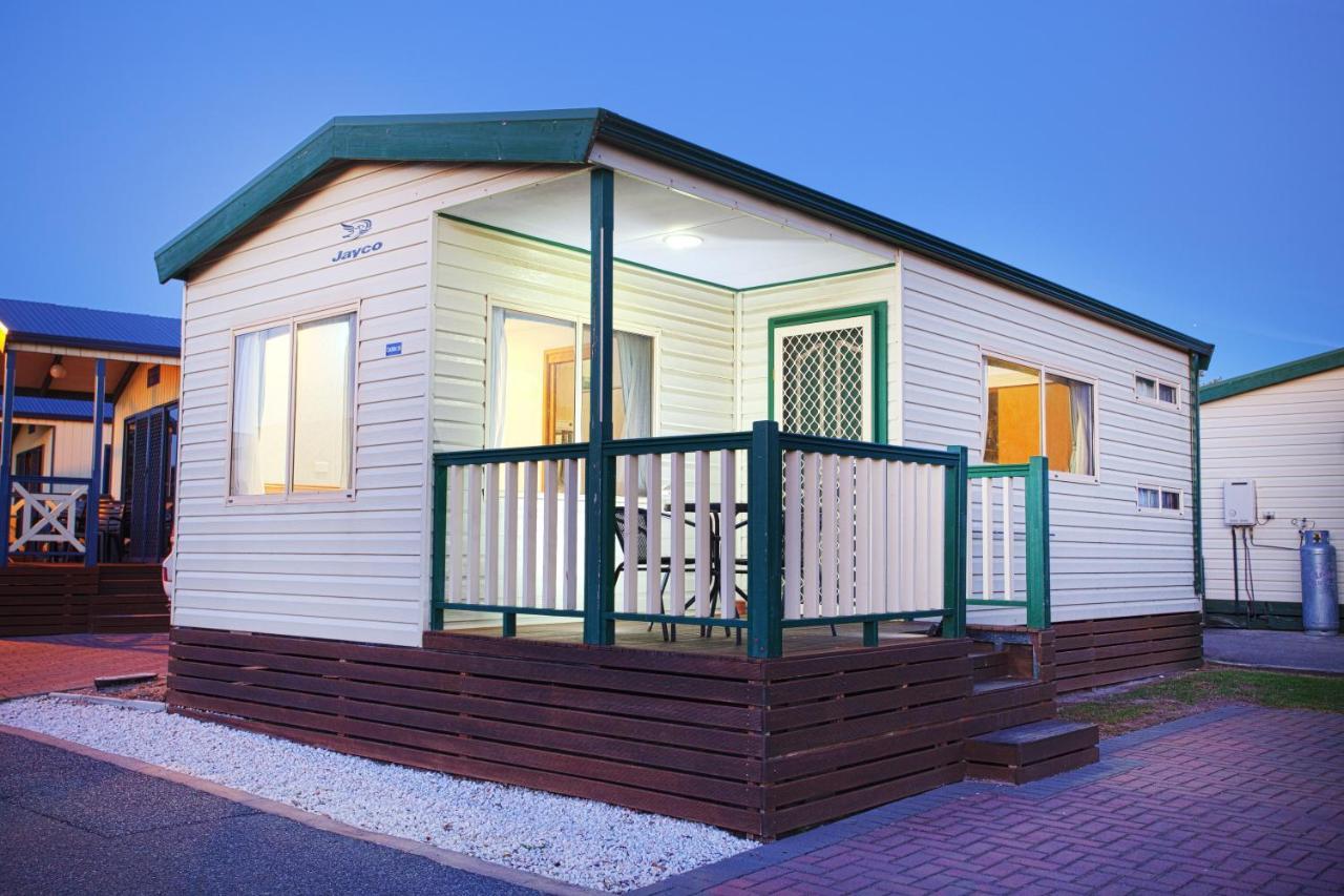Discovery Parks - Beachfront Hotel Adelaide